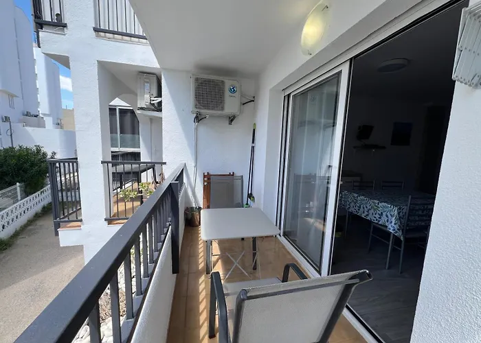 Estudio Cerca De La Playa Con Terraza Av-76