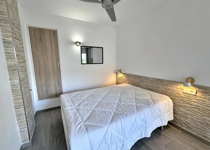 Estudio Cerca De La Playa Con Terraza Av-76 * 罗萨斯